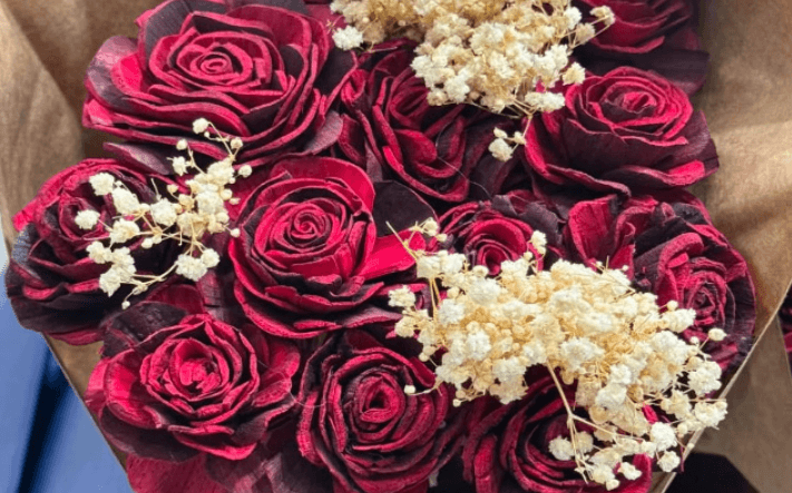 Lowe's Wooden Rose Bouquet